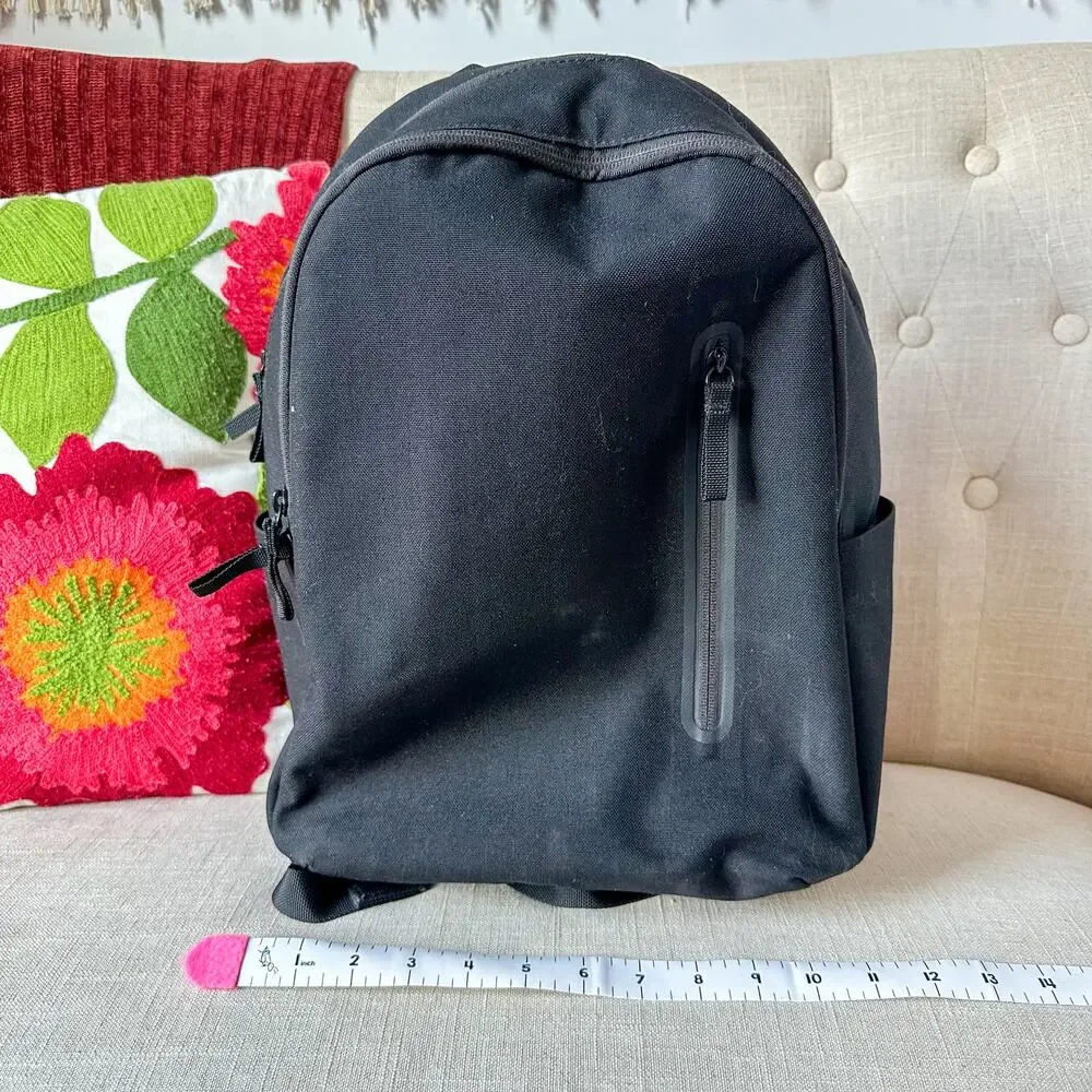 Everlane Commuter Backpack - Black - Used - Picture 5 of 8